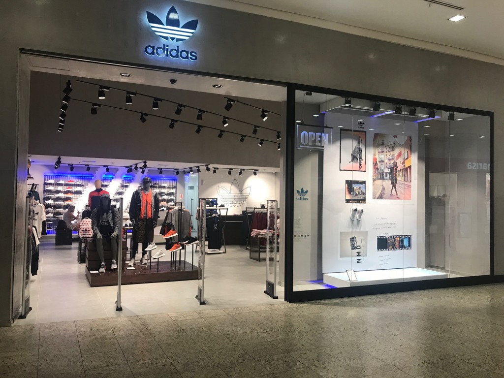 ADIDAS BALNE RIO SHOPPING Forma Engenharia